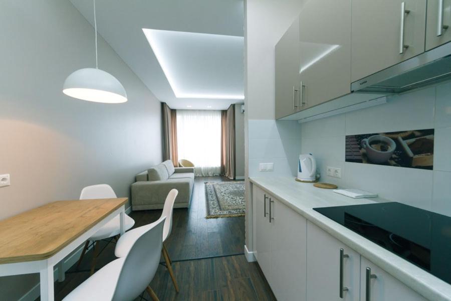 Квартира На Улице Деловая Kiew Exterior foto