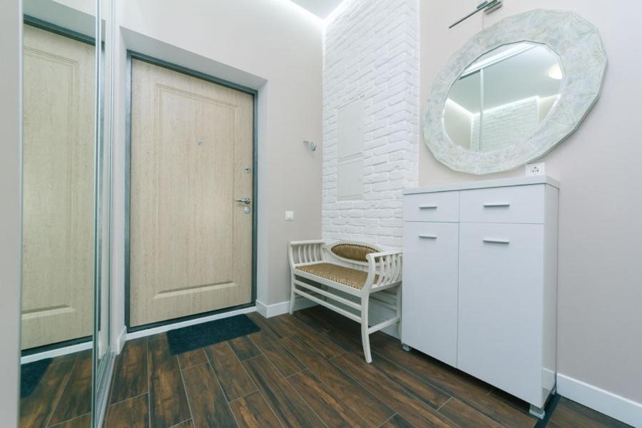 Квартира На Улице Деловая Kiew Exterior foto